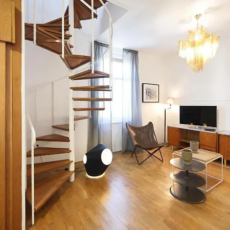 The Big Blue - 3br Loft Apartment Zadar