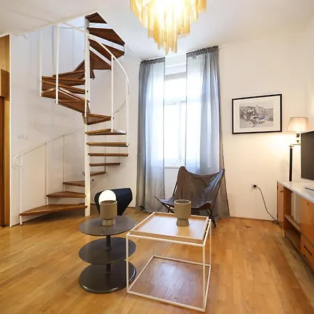 The Big Blue - 3br Loft * Zadar