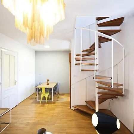 The Big Blue - 3br Loft Zadar